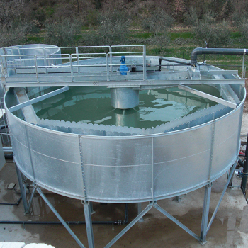 Decantatori