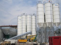 Monolithic Vertical Cement Silos